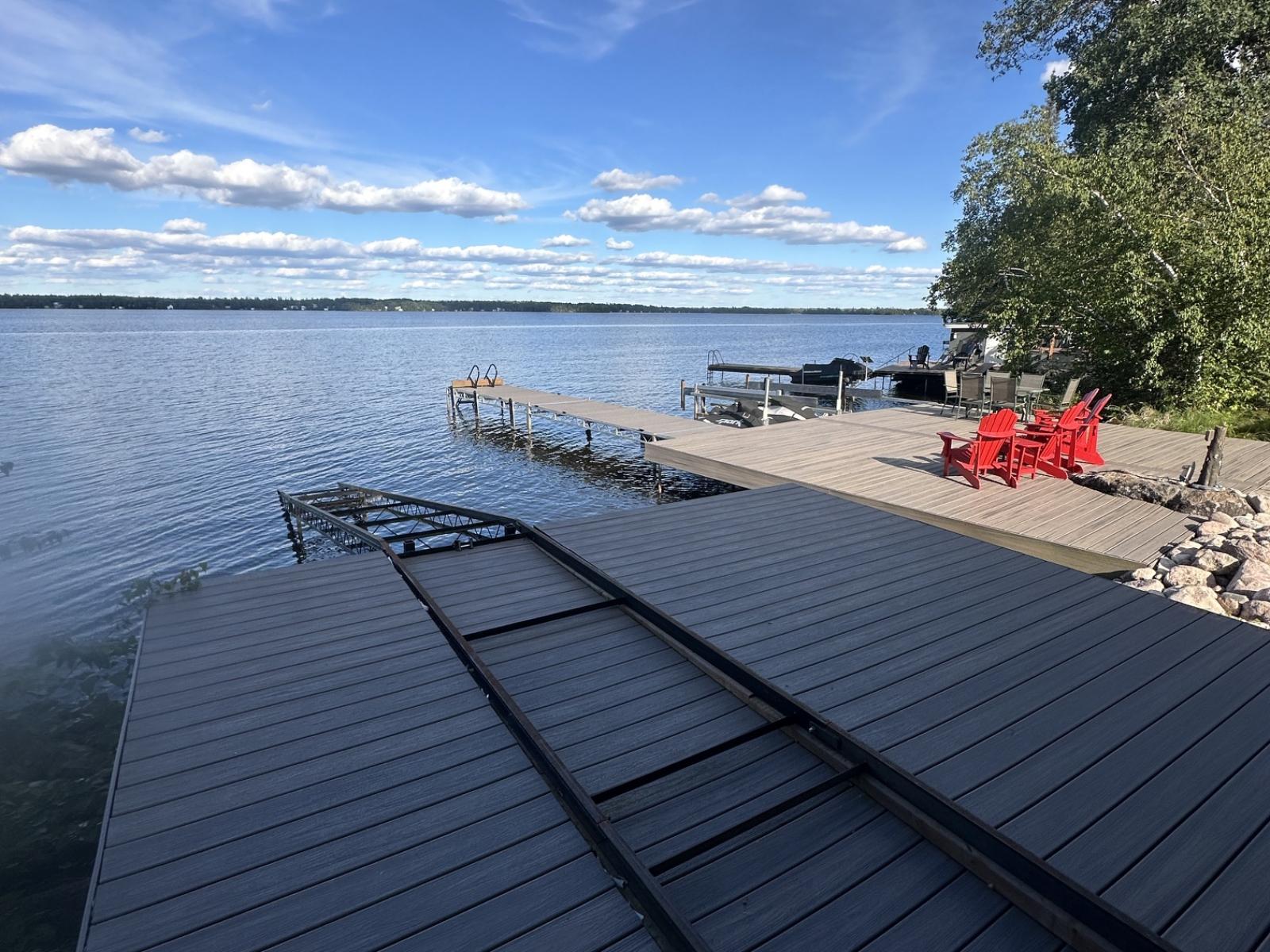 Deck Dock at Waters Edge Block 6 Lot 17 Brereton Lake
