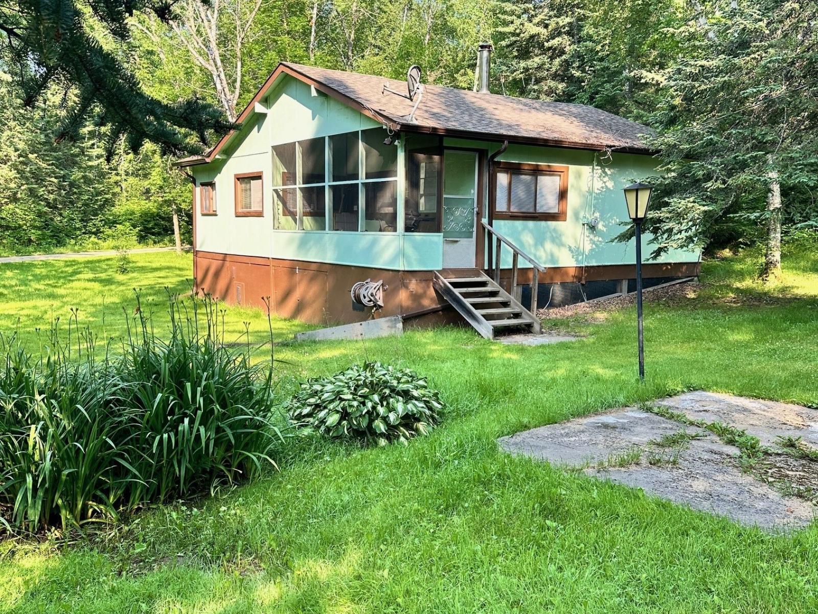 Barren Lake Back Lot Cottage for Sale - With Water Access