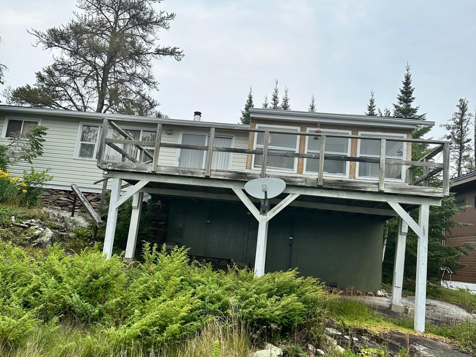 Brereton Lakefront Cottage for Sale Block 14 Lot 10