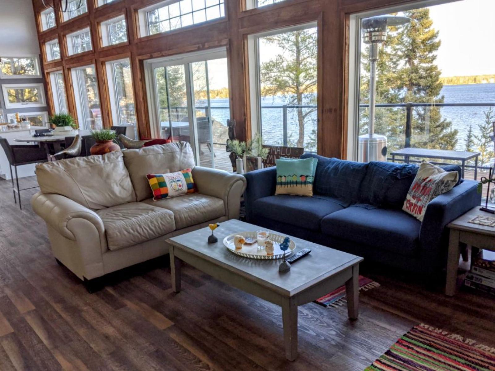 Brereton Lake  - Lakefront  Cottage for Sale - Living Room