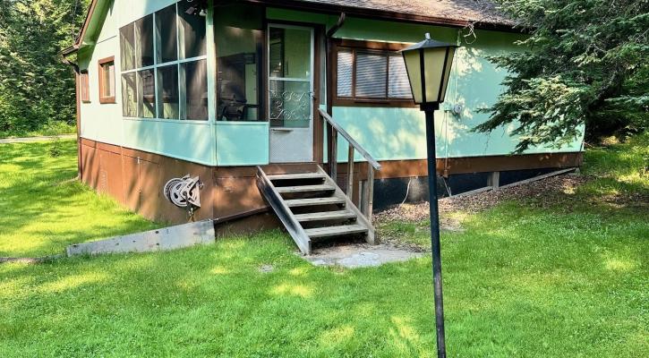 Barren Lake Back Lot Cottage for Sale - With Water Access