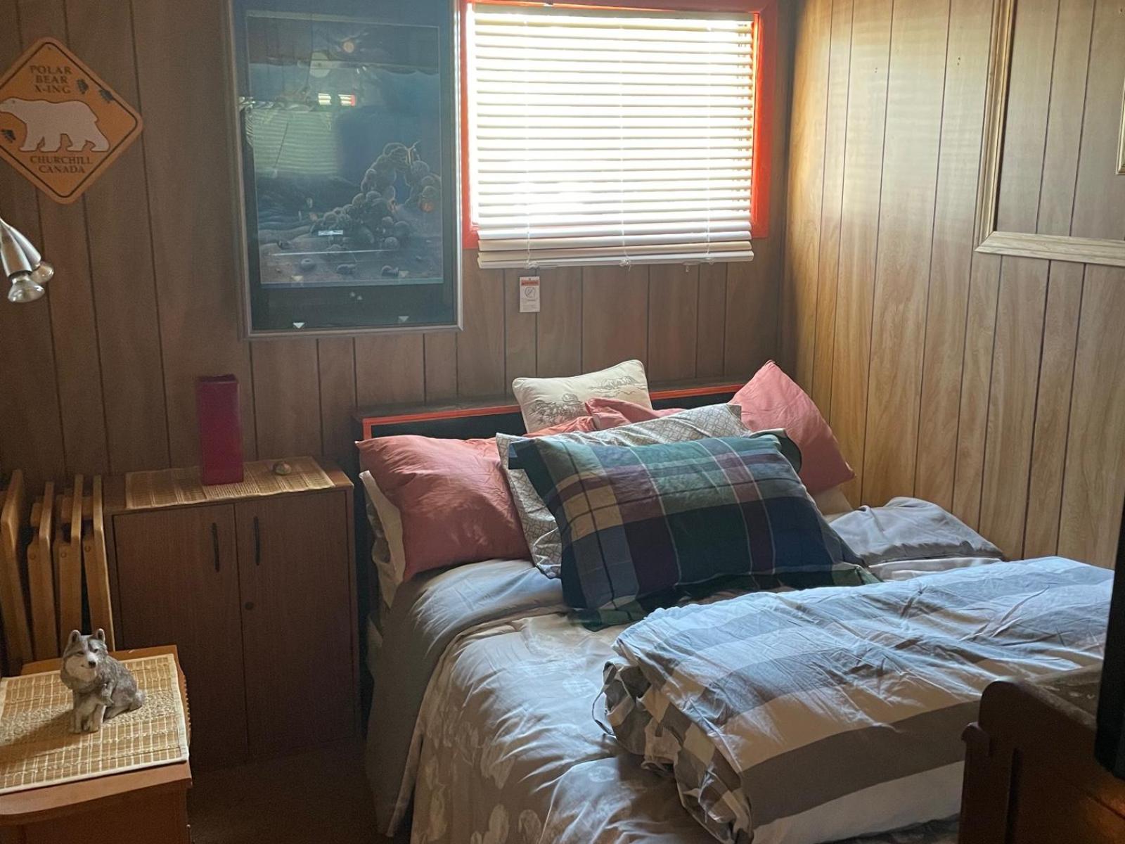 Bedroom Brereton Lake Back Lot for Sale