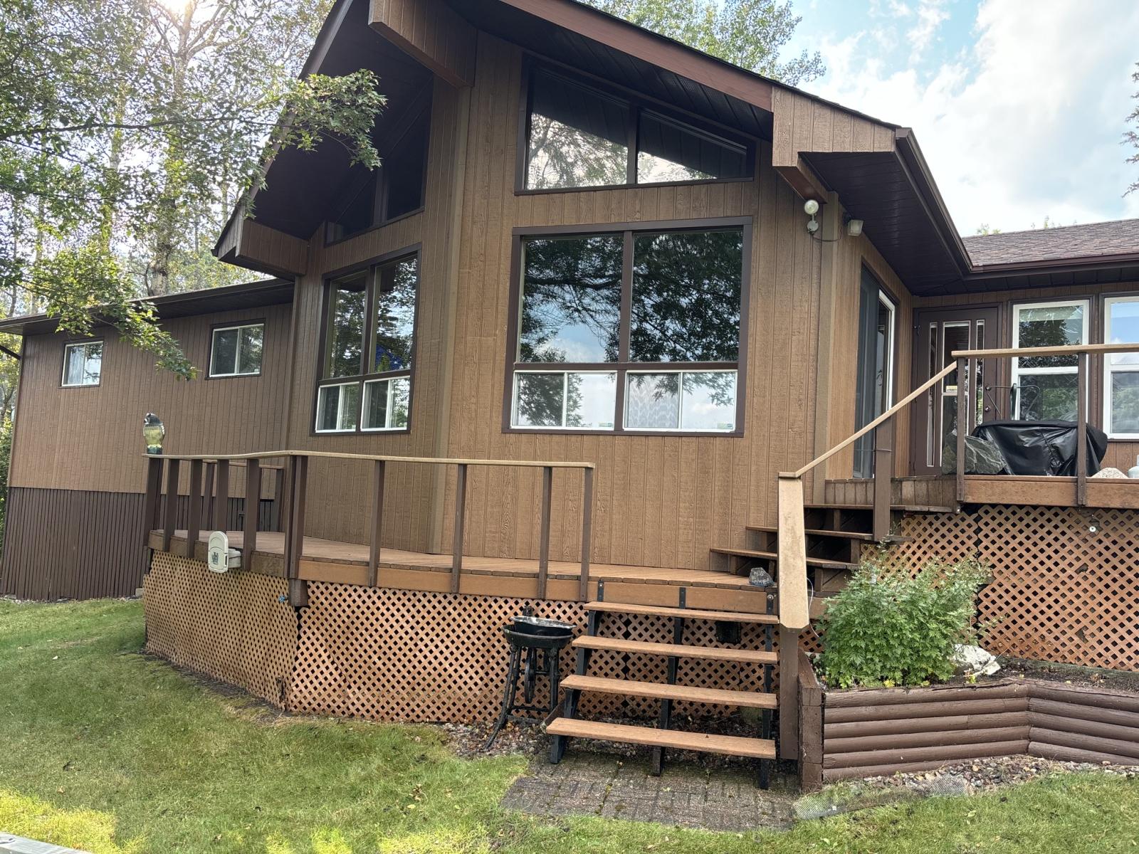 Caddy Lake Lot 2 Front view with Steps