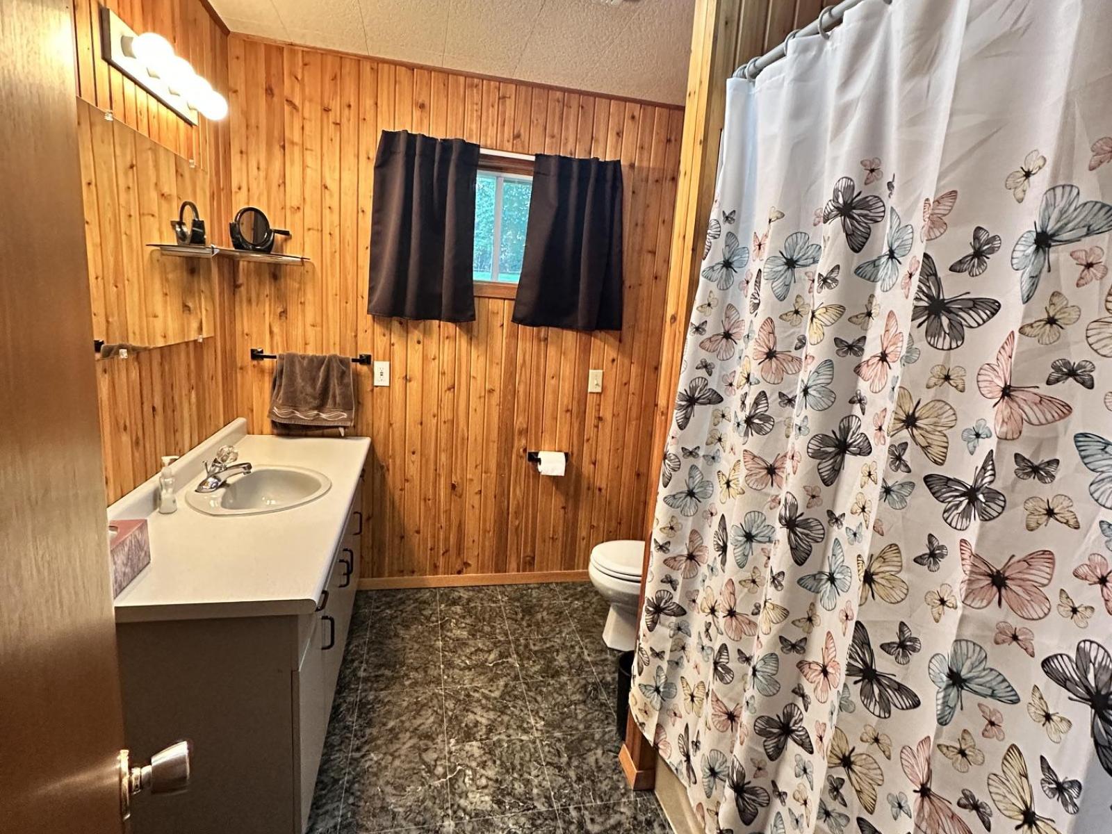 Caddy Lake Lot 2  Bathroom
