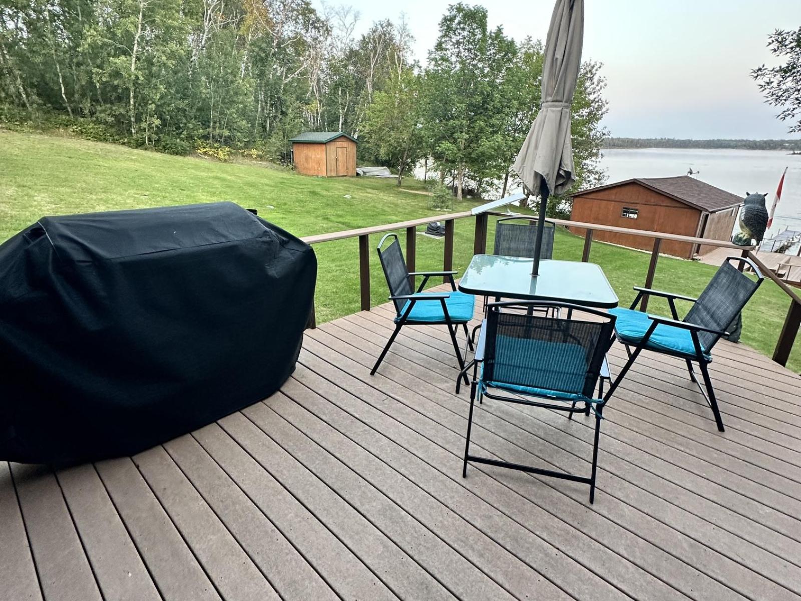 Caddy Lake Lot 2  Front Deck